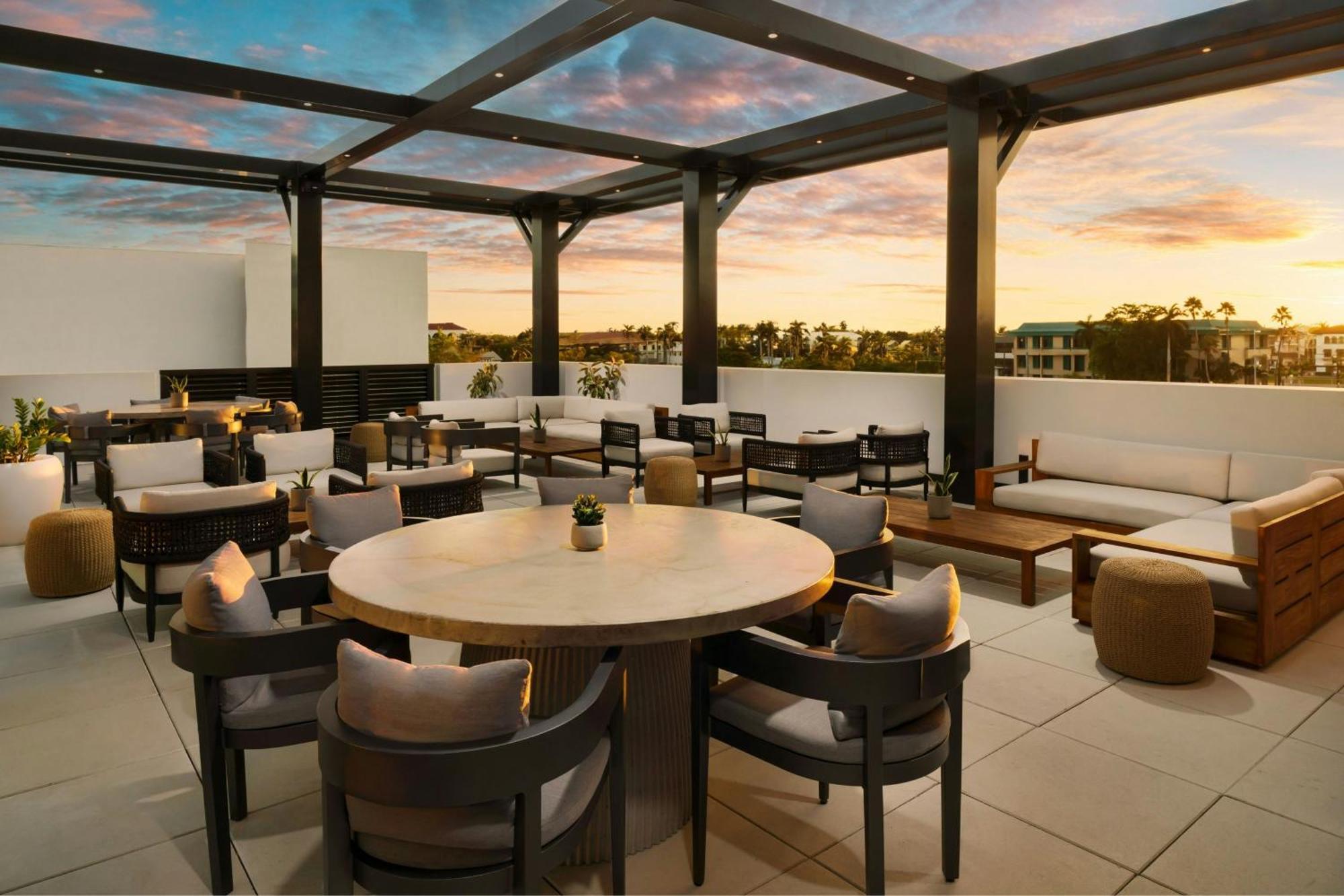 Ac Hotel By Marriott Naples 5Th Avenue Экстерьер фото